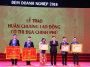 Văn Phú – Invest được vinh danh tại Đêm Doanh nghiệp 2018