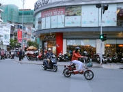 Đường đi tắt gi&uacute;p Vũ 'Nh&ocirc;m' th&acirc;u t&oacute;m 4 l&ocirc; đất đắc địa ở Đ&agrave; Nẵng