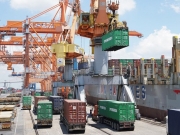 Gi&aacute; trị xuất nhập khẩu đạt hơn 1 tỷ USD trong dịp Tết Nguy&ecirc;n đ&aacute;n