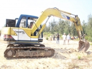 Cưỡng chế ph&aacute; dỡ h&agrave;ng chục nh&agrave; lấn chiếm Khu kinh tế Nhơn Hội