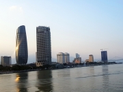 Đ&agrave; Nẵng: Gi&aacute; đất nhảy c&oacute;c, thị trường đảo đi&ecirc;n