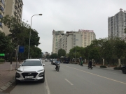 H&agrave; Nội: Nghi&ecirc;n cứu lấy đất c&ocirc;ng vi&ecirc;n l&agrave;m b&atilde;i đỗ xe, người d&acirc;n đồng loạt phản đối