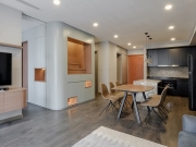 Khám phá căn hộ tích hợp không gian nổi bật trên báo Mỹ